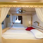 Touring Hotel