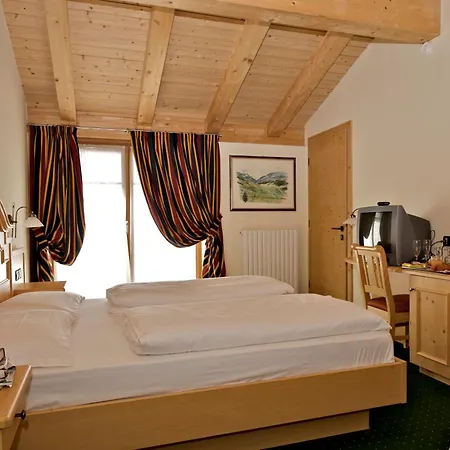 Touring Hotel 4*