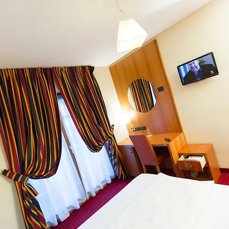 Hotel Touring 4*