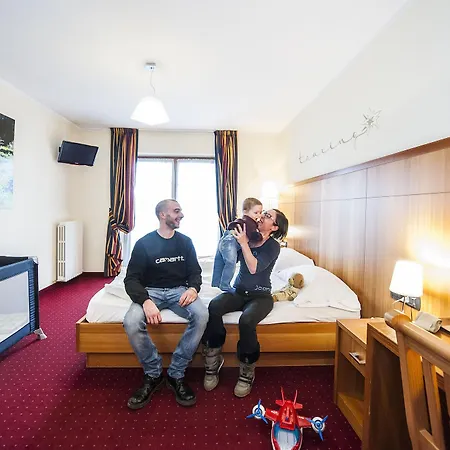 Hotel Touring 4*