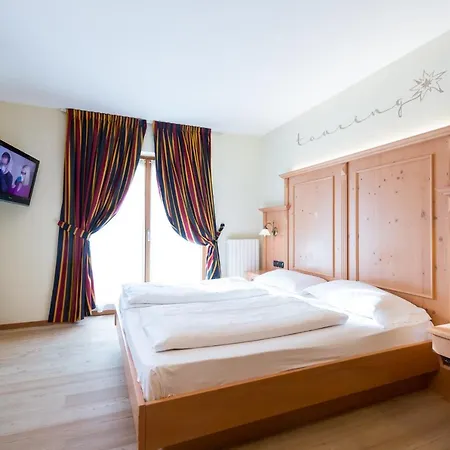 Hotel Touring