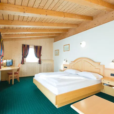 Touring Hotel 4*