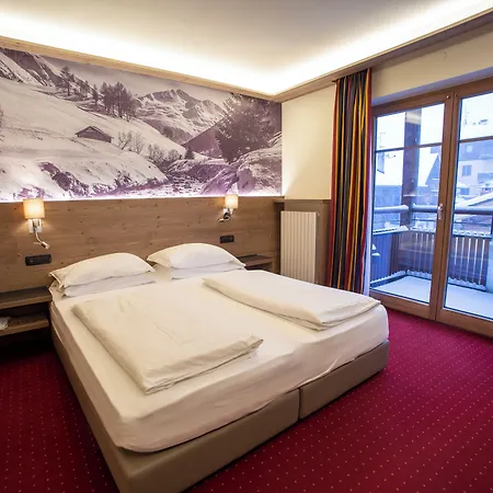 Touring Hotel