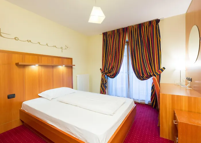 Szálloda Touring 4*
