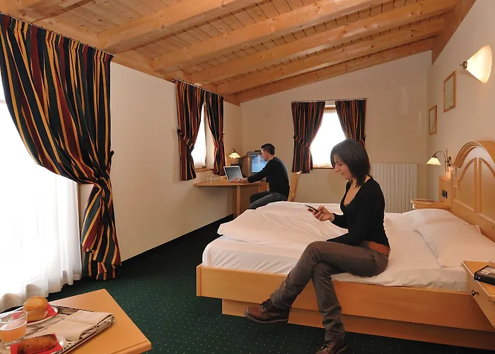 Touring Szálloda 4*