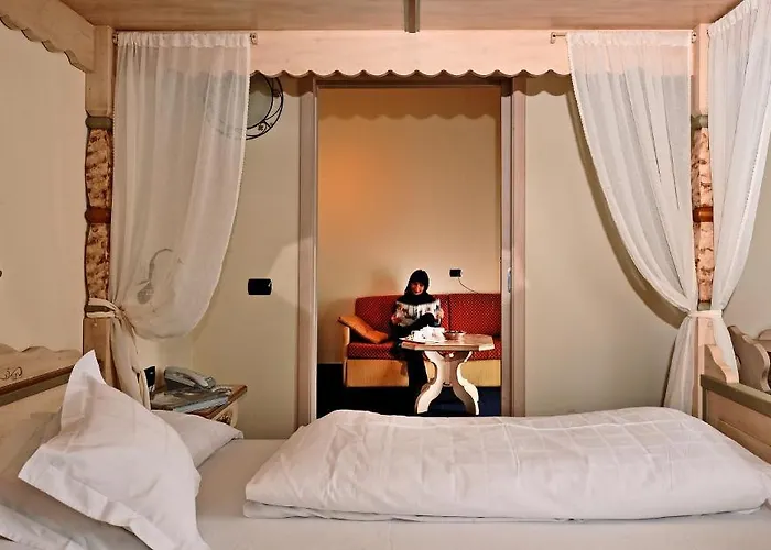 Touring Szálloda 4*